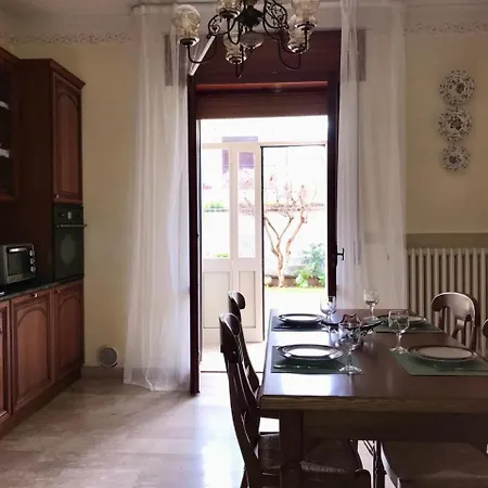 Apartment Giardino Degli Gnomi *