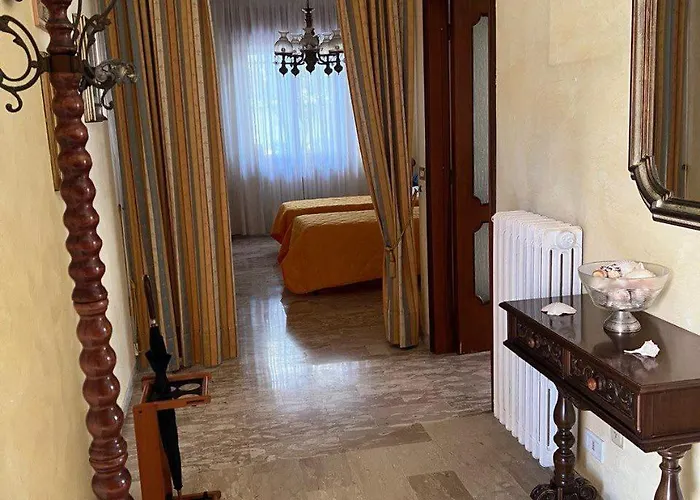 Giardino Degli Gnomi 프란카빌라 알 마레